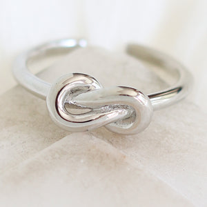 Simple Twist Ring (Silver)