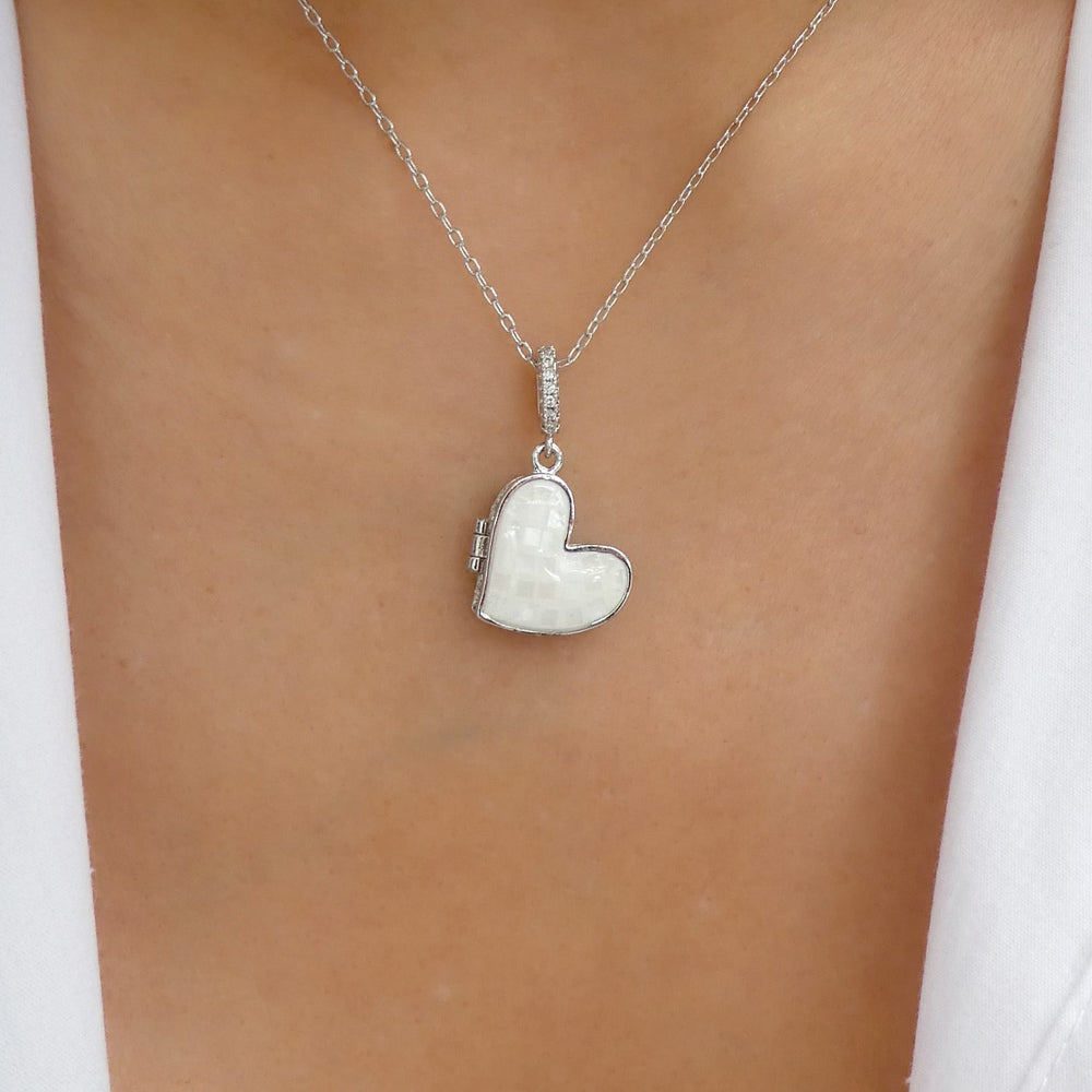 Silver Kellie Heart Necklace (White)