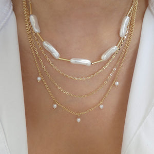 Miley Pearl Necklace