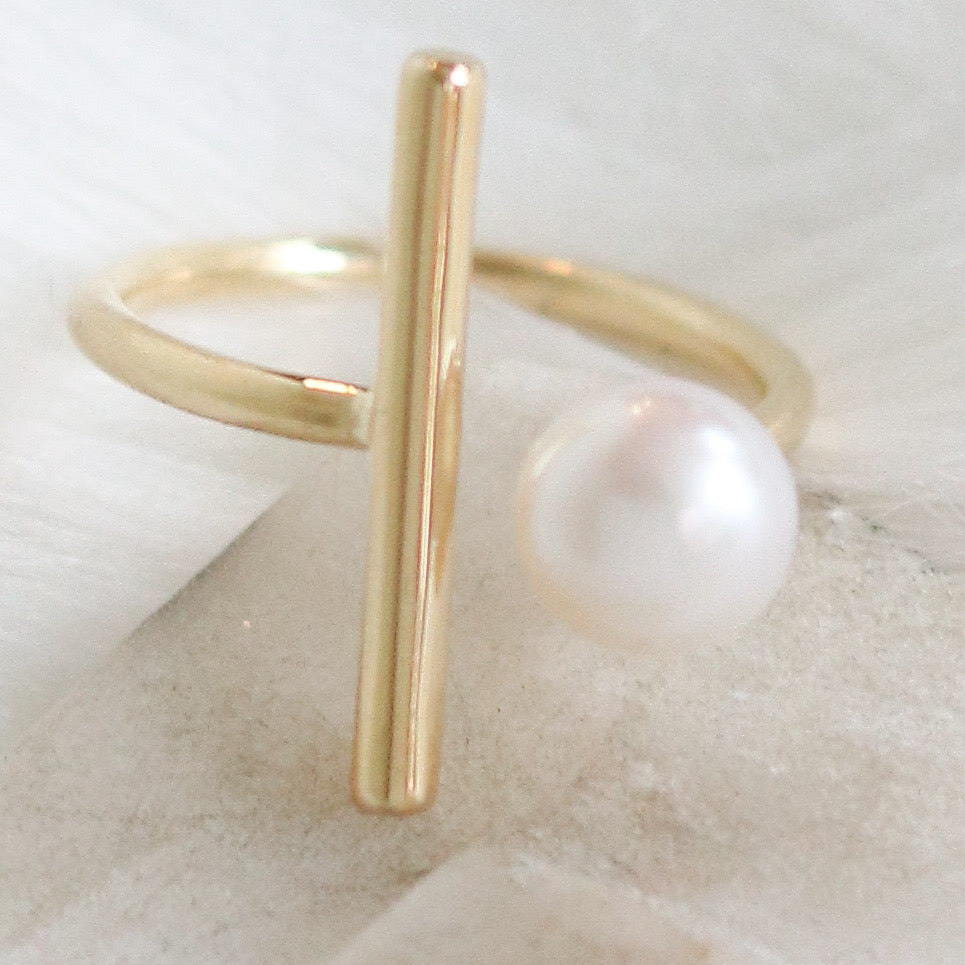 Pearl Bar Ring