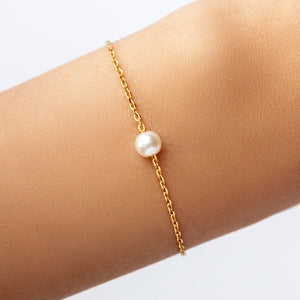 Single Pearl Bracelet