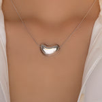 Evelyn Pendant Necklace (Silver)