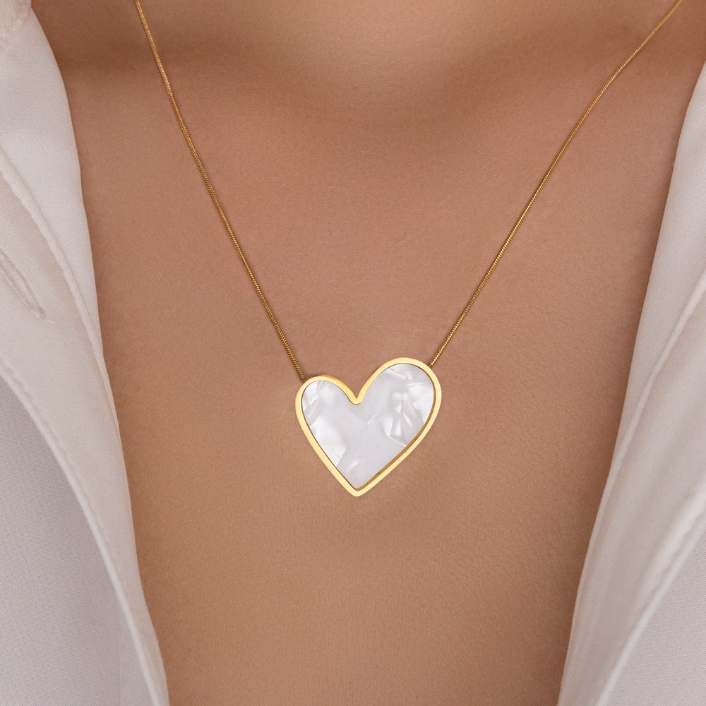 Dakota Heart Necklace (White)