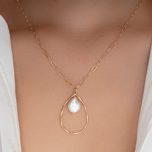 Evangeline Pearl Necklace